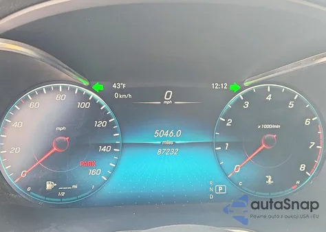 2021 Mercedes-Benz C 300 z USA, uszkodzony, nr VIN W1KWF8DB2MR631794